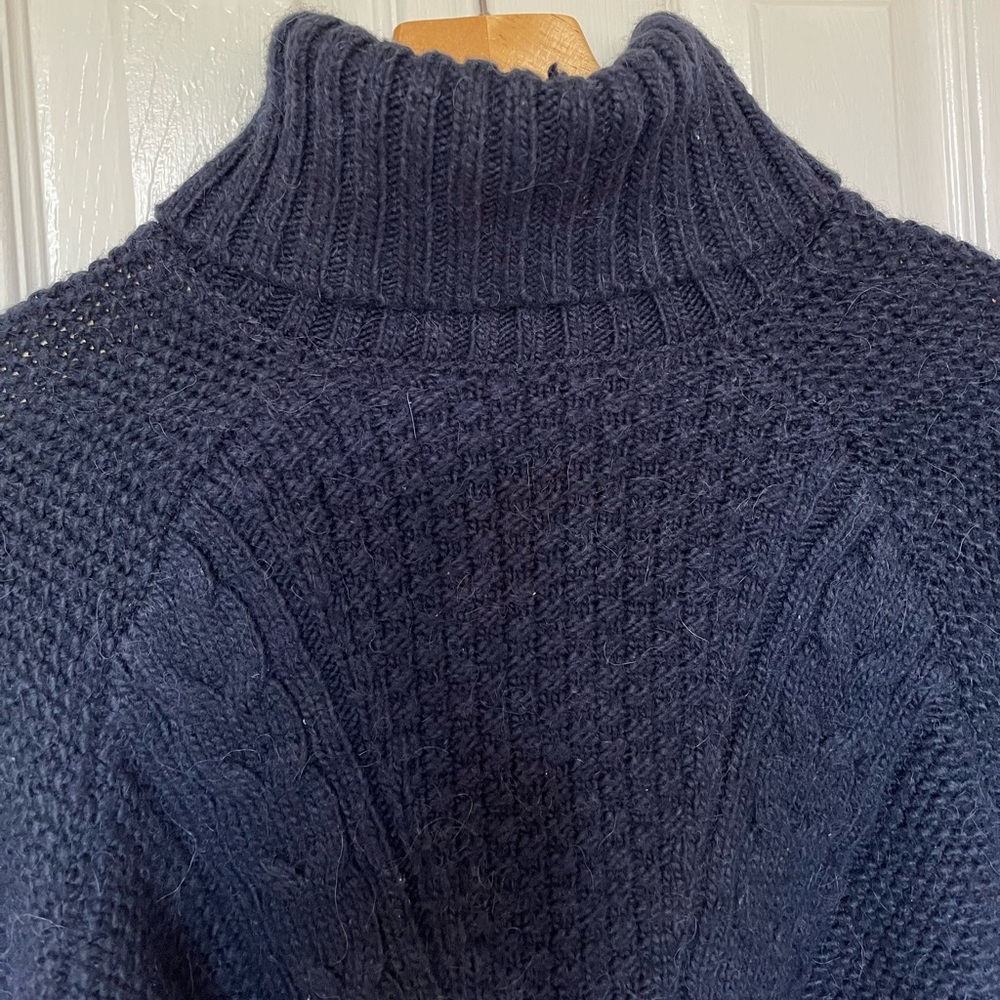 Abercrombie & Fitch | Navy Cable Knit Balloon Sleeve Turtleneck Sweater - Size M - Picture 3 of 8